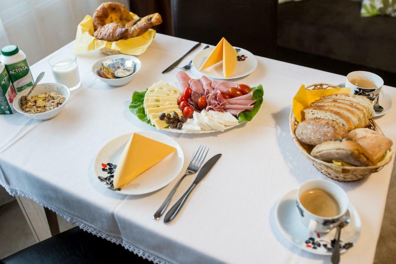 Vila Nicopole Art & Wine บราชอฟ ภายนอก รูปภาพ